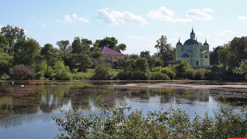 В Погарском районе ведутся работы по строительству и ремонту дорог и мостов