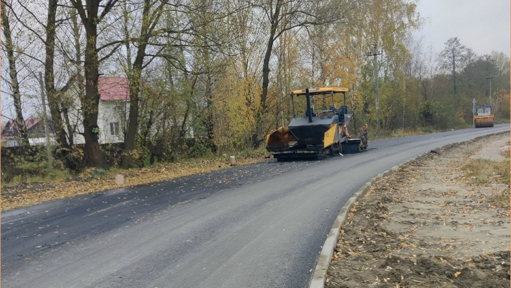 В Брянске продолжается капремонт автодороги по улице Инженерной