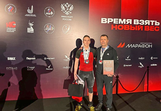 «Стальной» Роман Наперов в Иркутске взял «золото»