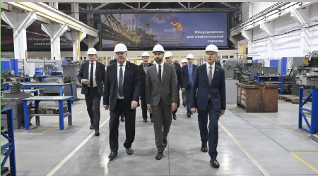 Александр Богомаз и Олег Матыцин посетили брянский «Термотрон-завод»