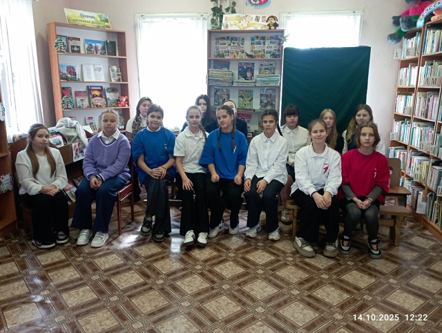 На базе городской детской библиотеки прошло торжественное открытие первичного отделения «Движение Первых»