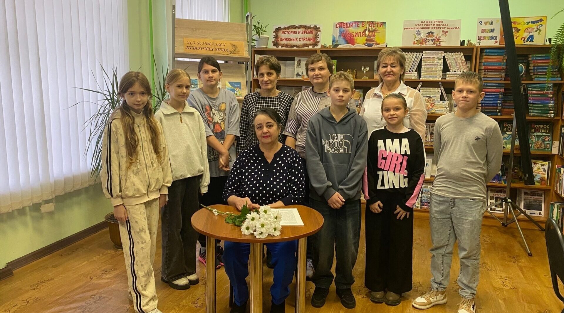 В Суражской городской детской библиотеке прошла творческая встреча «На крыльях творчества»