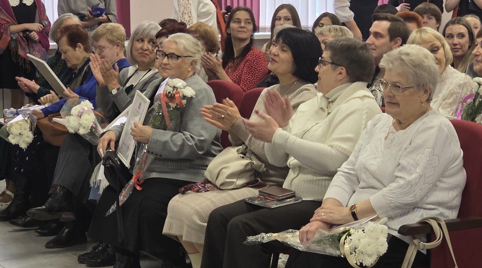 Школа № 5 Брянска отметила свой 75-летний юбилей