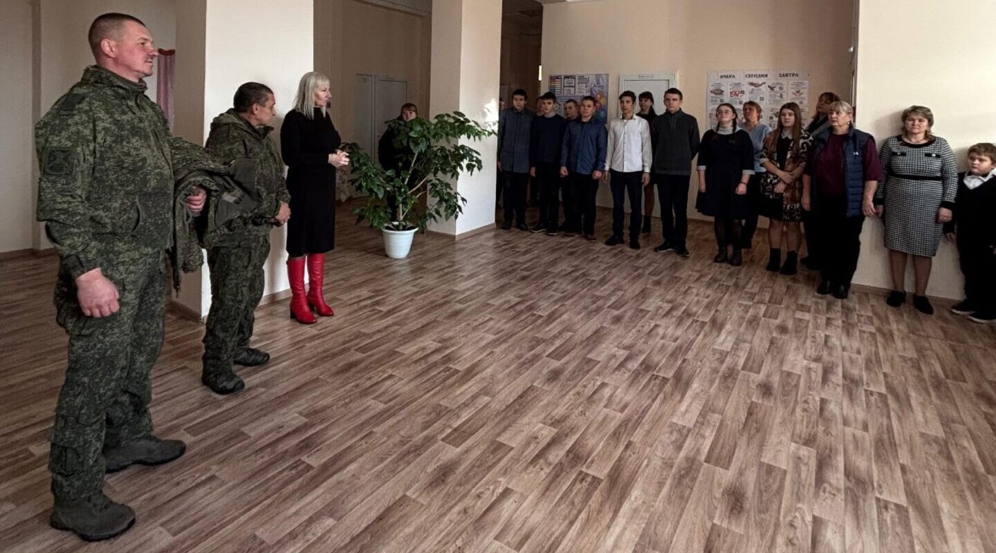 В Кулажской школе в первичном отделении «Движение первых» прошла встреча с участниками СВО