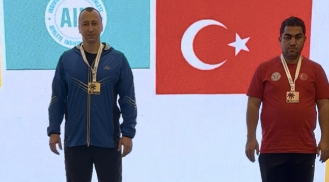 Брянский пауэрлифтер завоевал золото на Чемпионате Мира в Турции