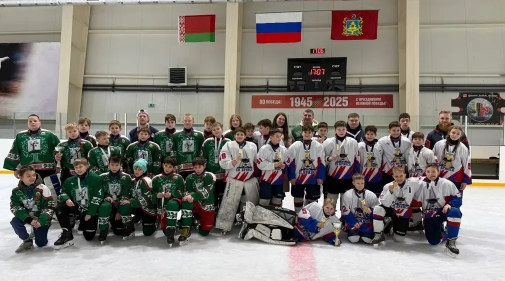 Хоккеисты клуба «Брянск» завоевали чемпионский титул на Первенстве области