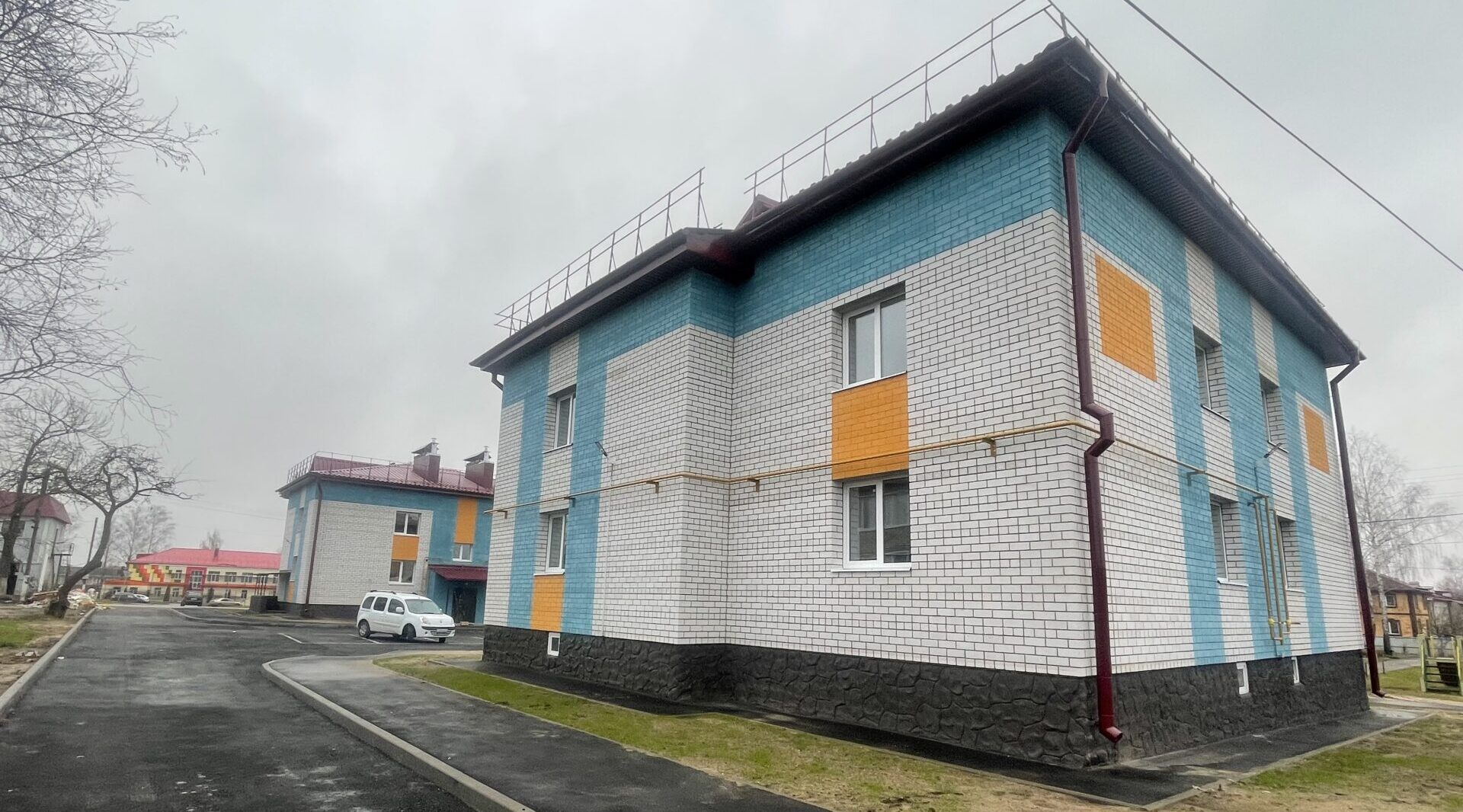 Обеспечение жильем детей-сирот — приоритетная задача Президента Владимира Путина