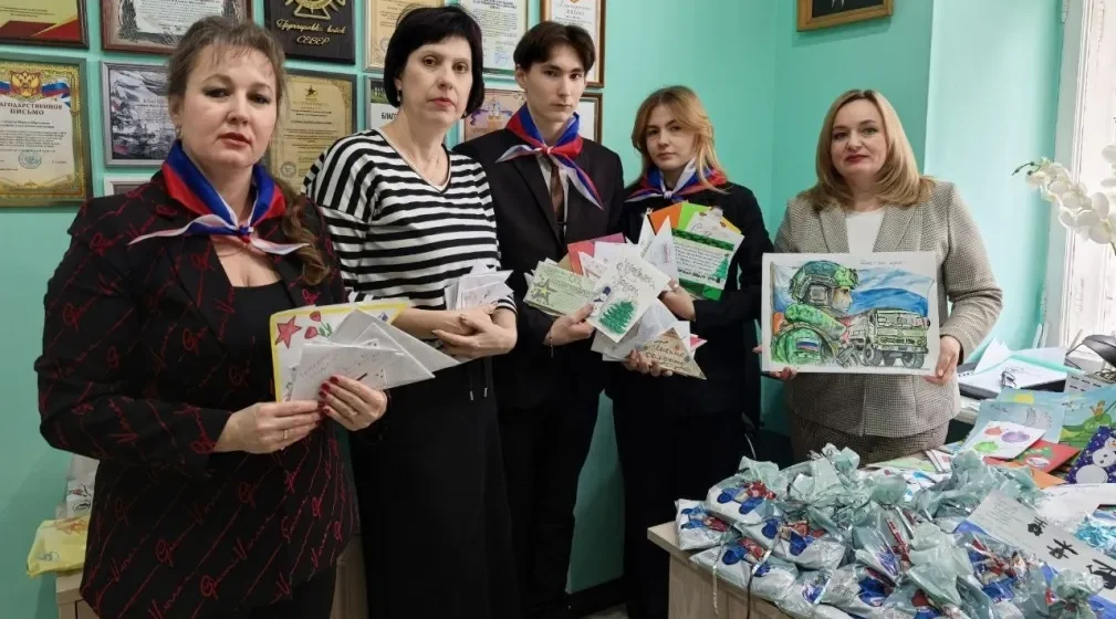 Брянский лицей №27 присоединился к акции «Добрые письма солдатам в Новый Год»