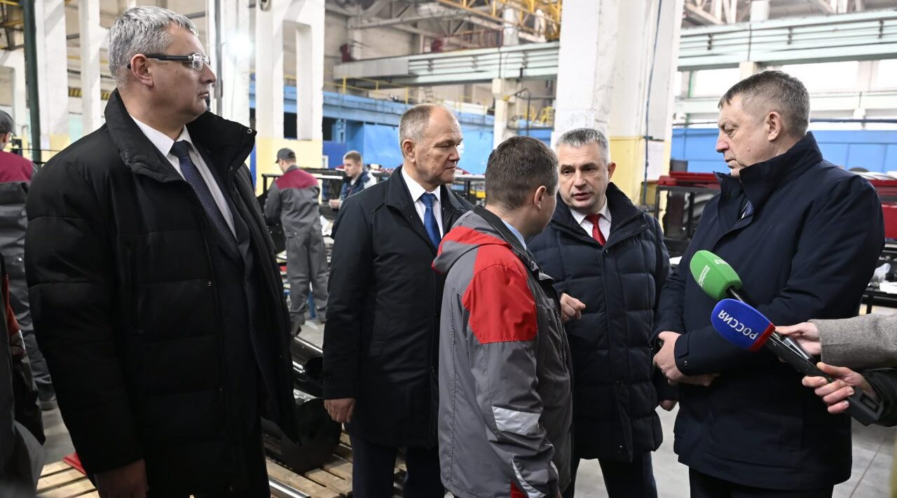 Основа экономики — работа промышленности