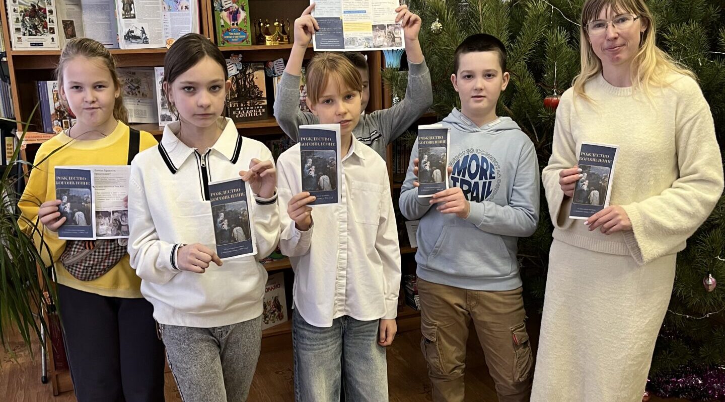 В Суражской городской детской библиотеке прошла литературно-музыкальная композиция