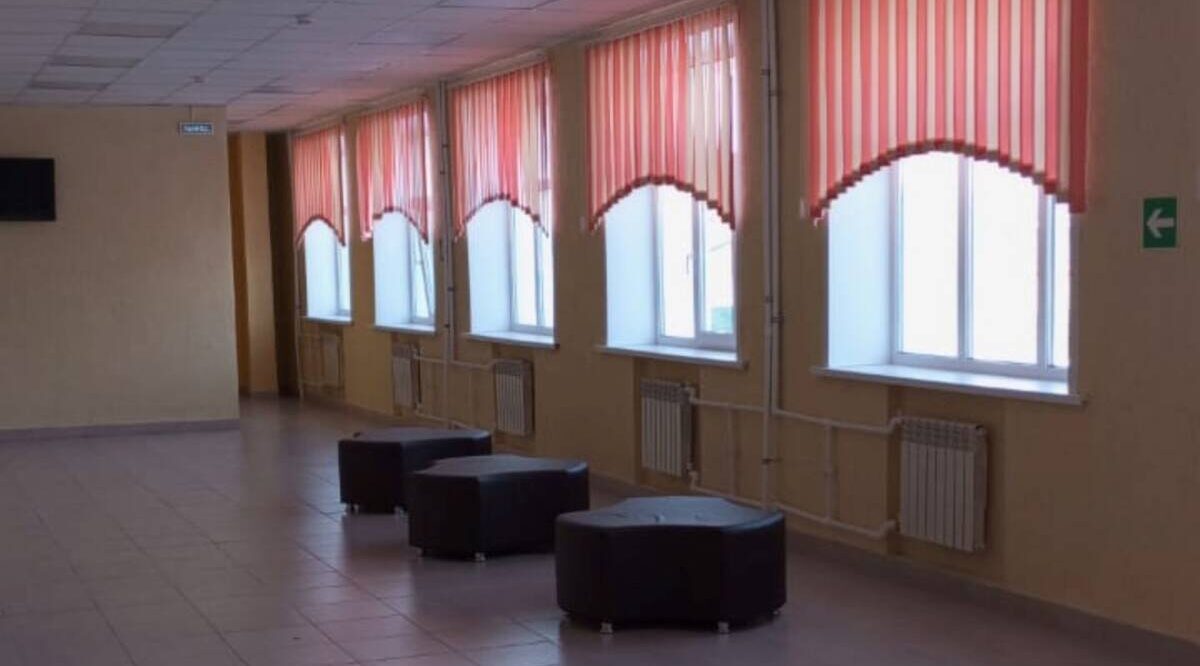 После капремонта поменяла облик Клетнянская школа №1