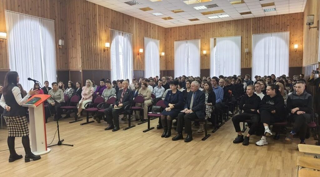 В Суражском педагогическом колледже им. А.С. Пушкина была проведена профилактическая беседа