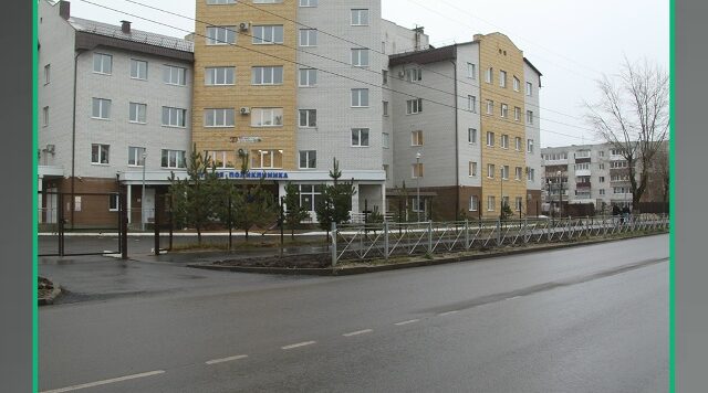 В 2025 году в Брянске по нацпроекту отремонтировали дороги к медицинским учреждениям