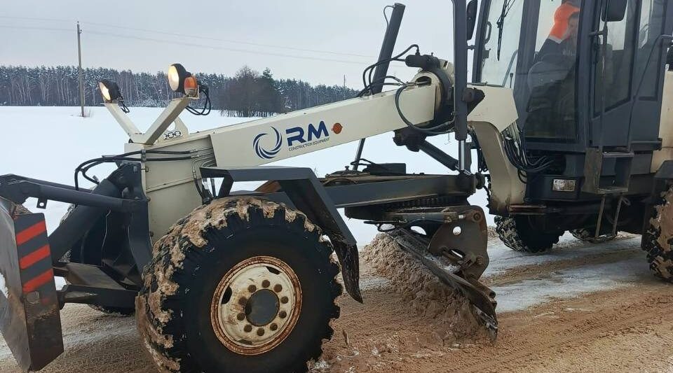 За выходные на дорогах Брянской области израсходовали более 6,7 тыс. тонн песко-соляной смеси