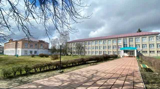 В Комаричах начался капремонт школы № 1 по федеральной программе