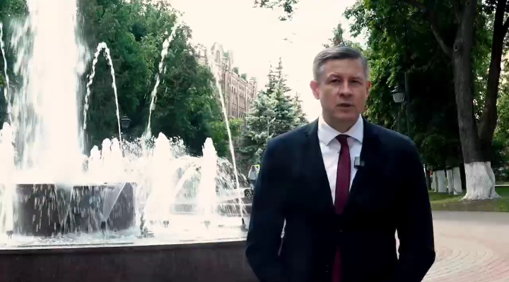 Егор Ковальчук обратился к выпускникам