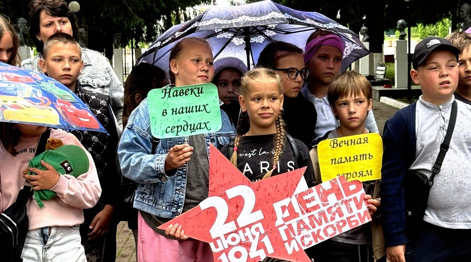 В Суражской районной библиотеке проходит цикл мероприятий «Память, что сильнее времени»