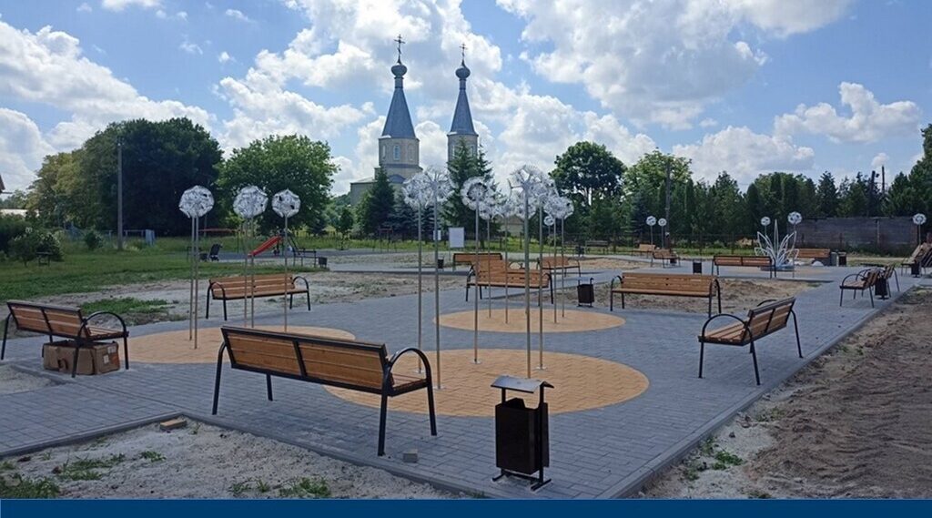 В селе Коржовка-Голубовка благоустраивают общественное пространство