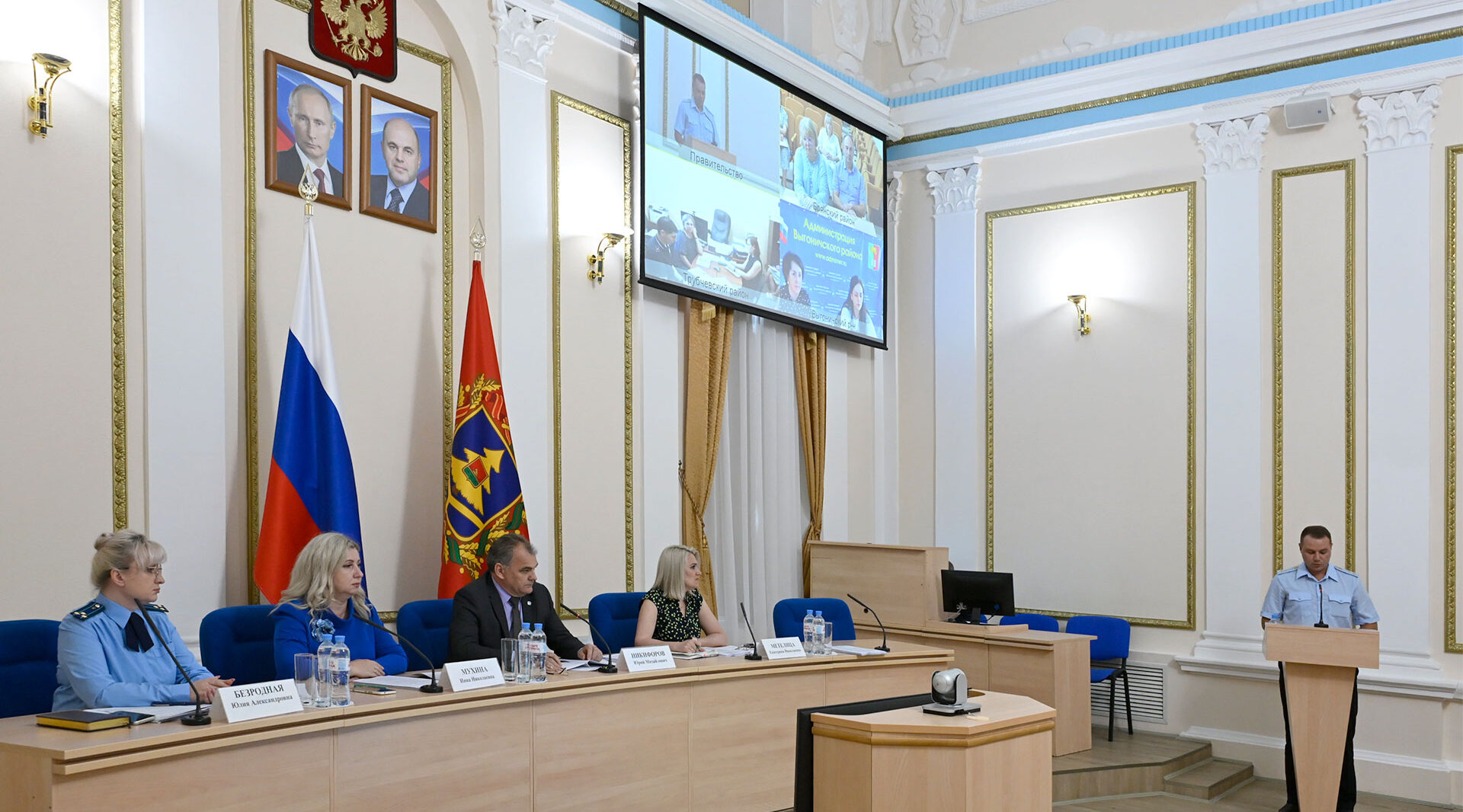 В Правительстве Брянской области обсудили вопросы обеспечения детской безопасности в летний период