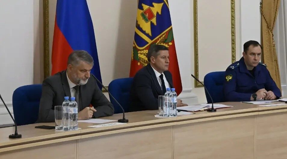 На заседании Правительства Брянской области обсудили готовность ЖКХ и энергетики к зиме