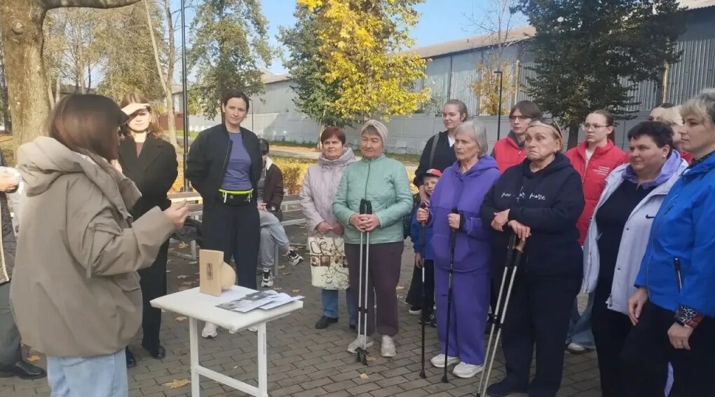 Бодрое утро в парке «Юность»: как прошел «Час здоровья» в Володарском районе