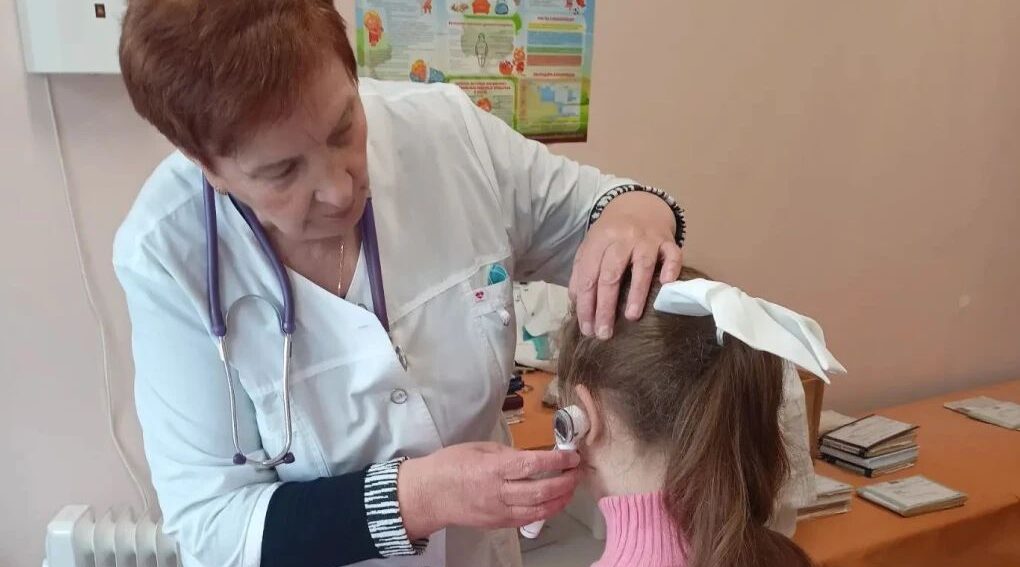 Педиатры Унечской ЦРБ получили современные отоскопы для быстрой диагностики 